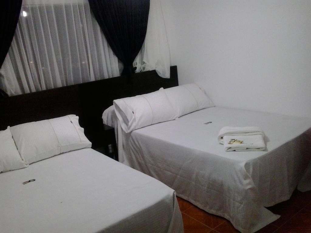 Hotel Casa Gabriela Богота Экстерьер фото