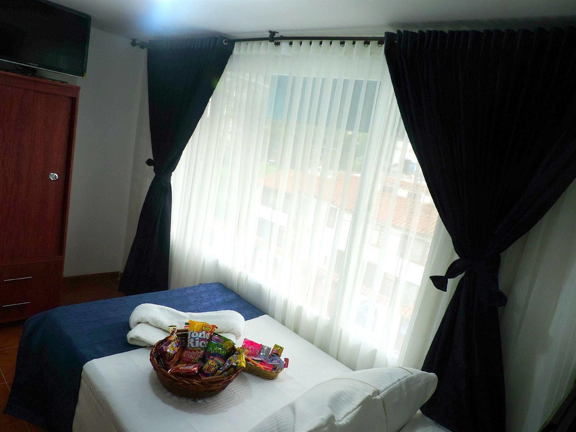 Hotel Casa Gabriela Богота Экстерьер фото